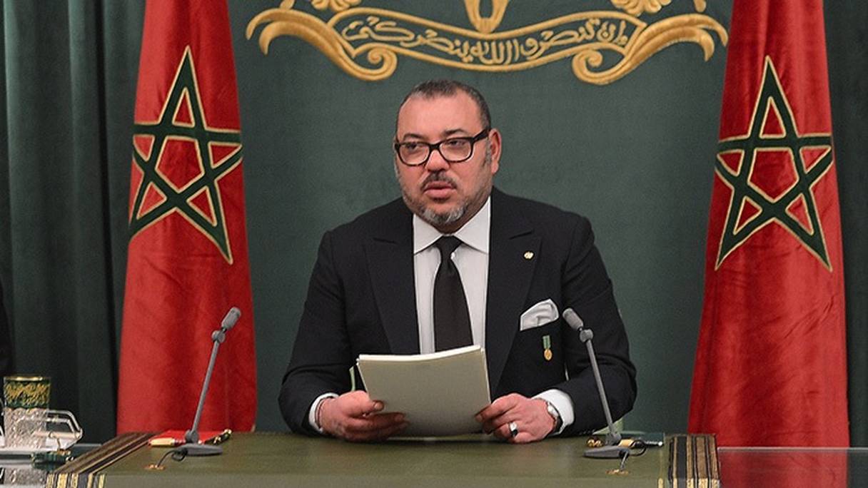 Le 6 novembre, le Maroc célèbre le 40ème anniversaire de la Marche Verte. A cette occasion, le roi Mohammed VI prononce un discours historique où il trace la feuille de route pour la renaissance du Sahara, tout en désignant l'Algérie comme acteur principal dans l'enlisement de ce dossier.
