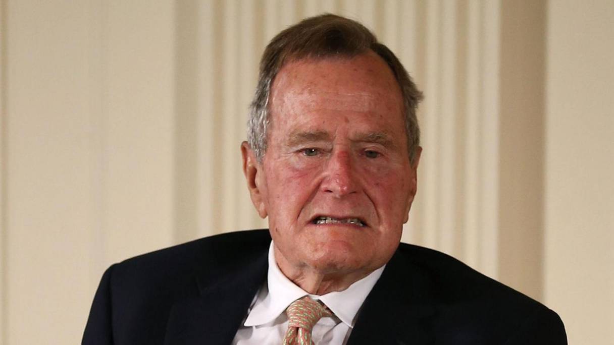 L'ex-président des Etats-Unis, George Bush père. 

