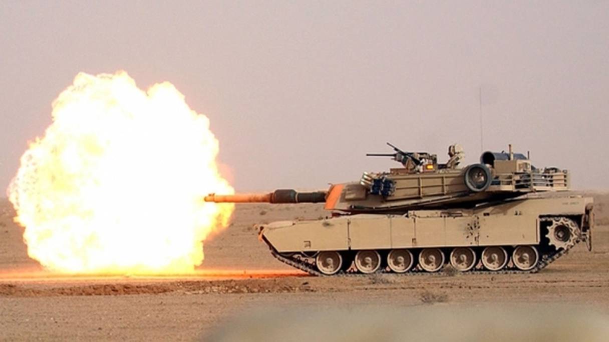 Des chars US de type Abrams ont été acquis par l'armée de terre marocaine. 
