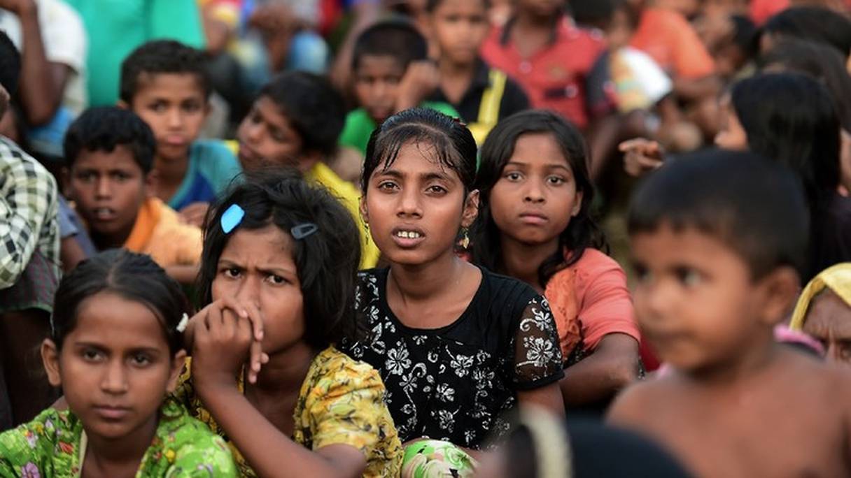 Des enfants rohingyas réfugiés dans un camp de Kutupalong, le 8 septembre 2017 au Bangladesh.
