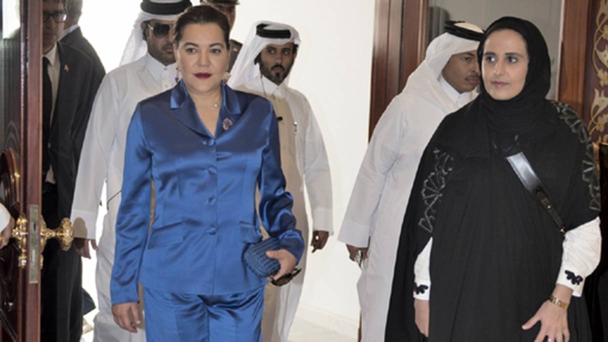 La princesse Lalla Hasnaa et Cheikha Al-Mayassa Bent Hamad Bin Khalifa Al Thani, présidente du Conseil des conservateurs des musées du Qatar.
