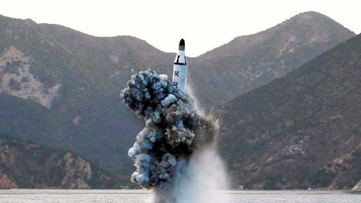 Nouvel essai réussi d'un nouveau moteur de fusée en Corée du Nord.

