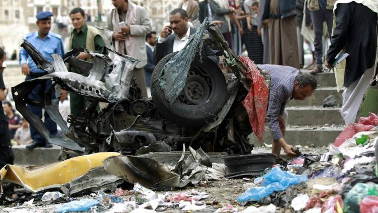 Deux attentats suicide frappent une mosquée chiite dans la capitale yéménite Sanaa, selon des témoins.
