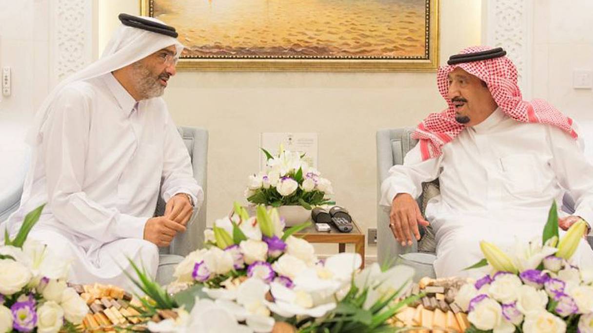 Le roi Salmane avec le cheikh Abdallah bin Ali Al Thani à Tanger.
