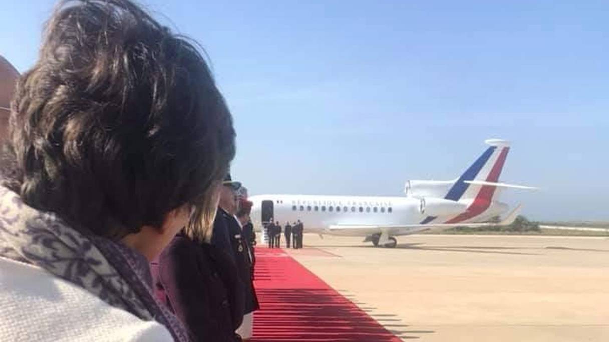 Avion présidentiel français, à son arrivée à l'aéroport de Tanger.
