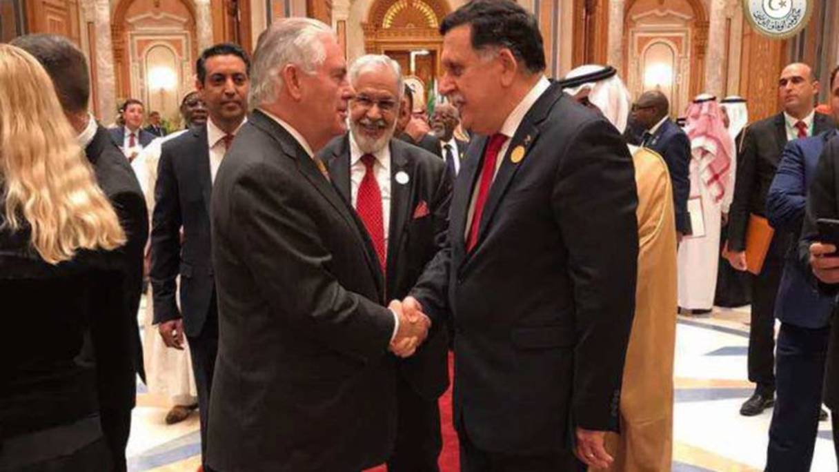 Le secrétaire d'Etat américain Rex Tillerson et le Premier ministre libyen Fayez al-Sarraj
