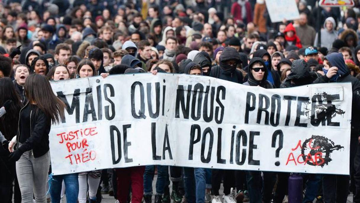 France: le nouveau projet de loi restreint davantage le champ des libertés.
