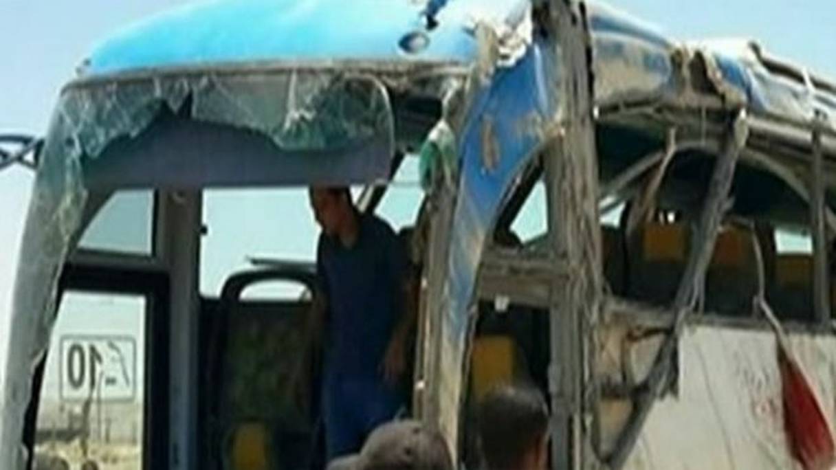 Capture d'écran du bus objet d'un attentat ayant visé les coptes égyptiens.
