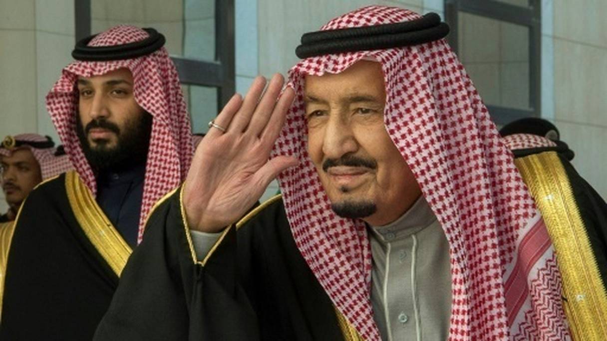 Le prince Mohammed ben Salmane et le roi Salmane d'Arabie saoudite, le 13 décembre 2017 à Riyad.
