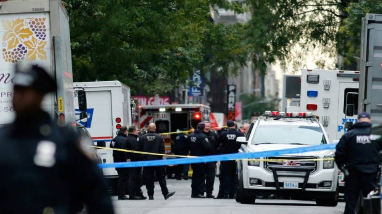 La police est mobilisée dans le centre de Manhattan à New York, où un nouveau colis suspect a été trouvé. 
