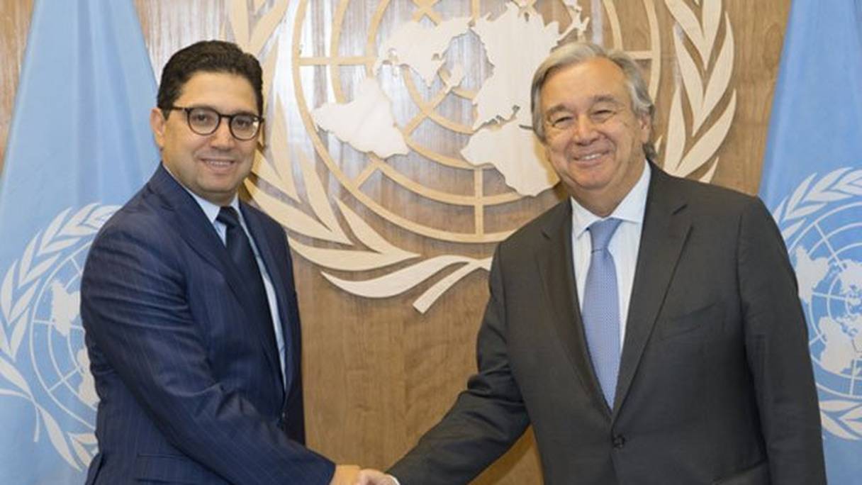 Le ministre marocain des Affaires étrangères et de la coopération internationale, Nasser Bourita, et le secrétaire général de l'ONU, António Guterres, lors d'une précédente rencontre.
