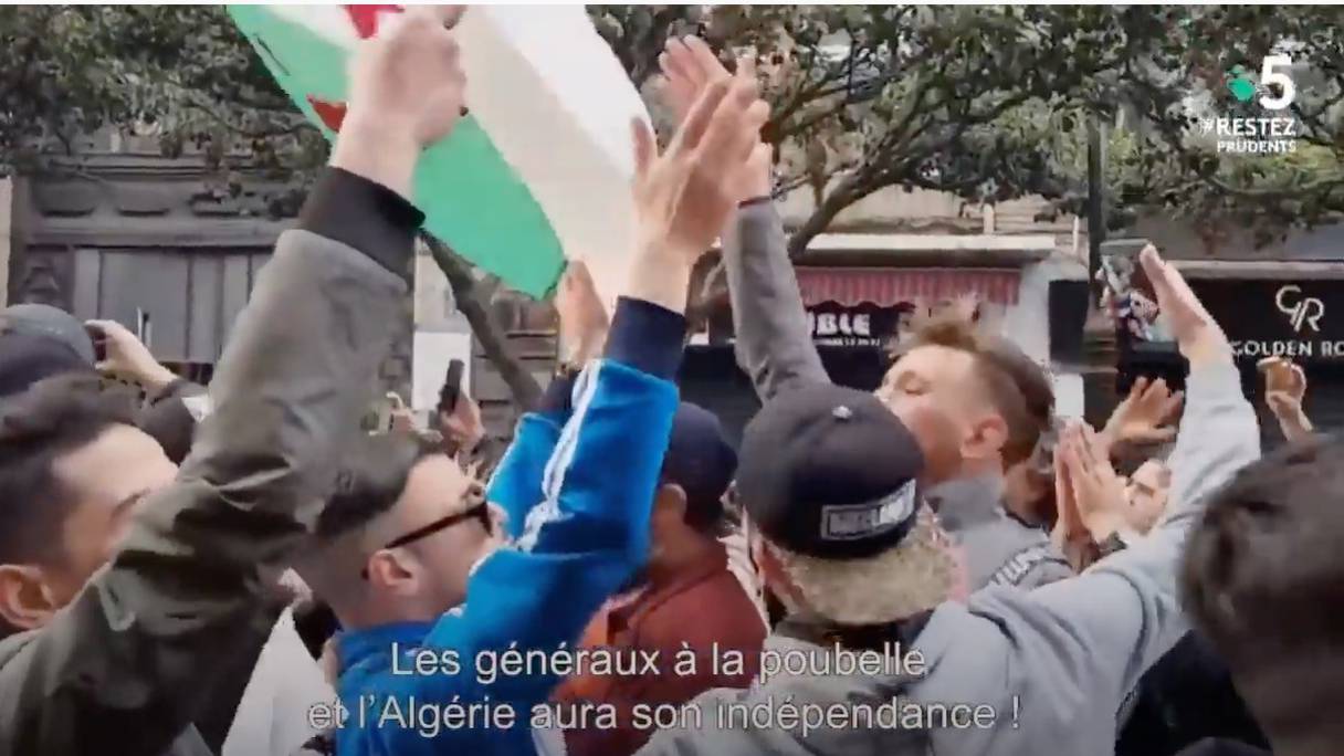 "Les généraux à la poubelle et l'Algérie aura son indépendance", un slogan scandé et répété à l'infini par les manifestants du Hirak en Algérie. Capture d'écran.
