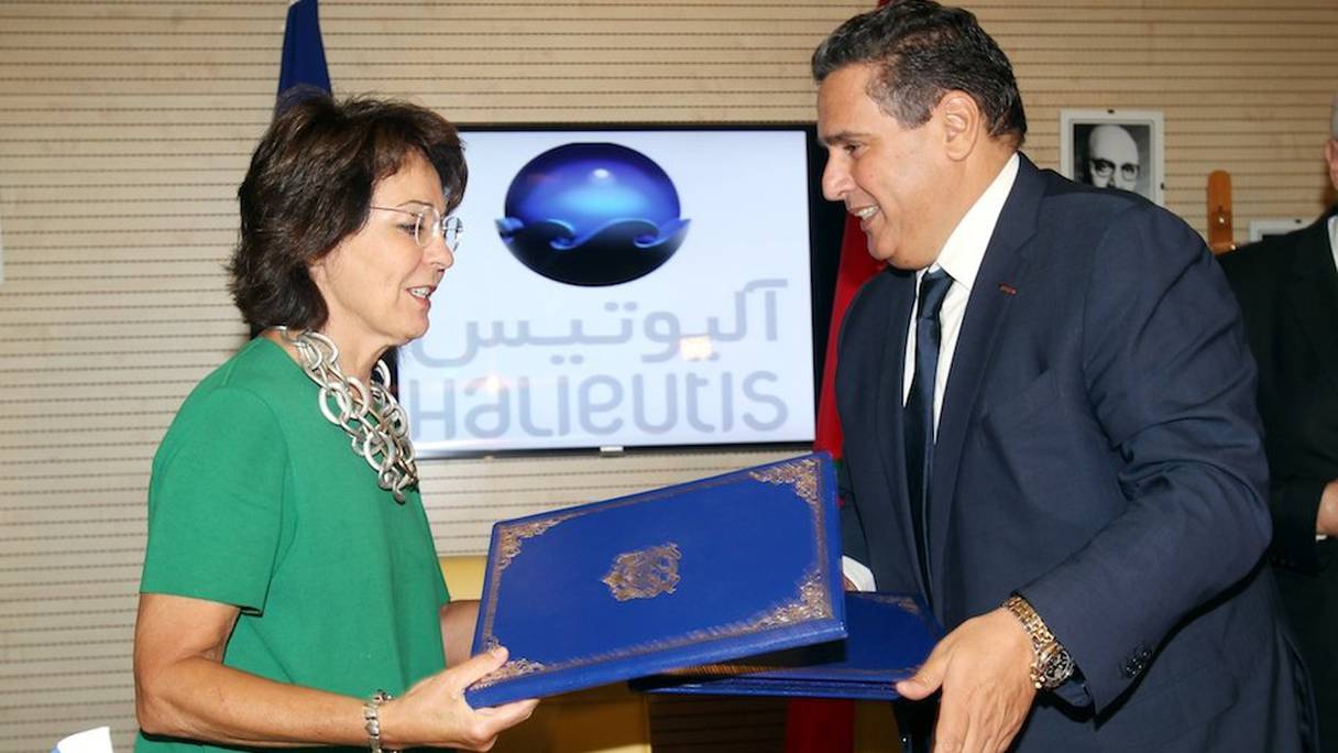 Aziz Akhannouch, ministre de l'Agriculture et de la pêche, et Maria Damanaki, commissaire européen chargé des affaires maritimes, ont signé en juillet dernier à Rabat le nouveau protocle de l'accord de pêche Maroc-UE
