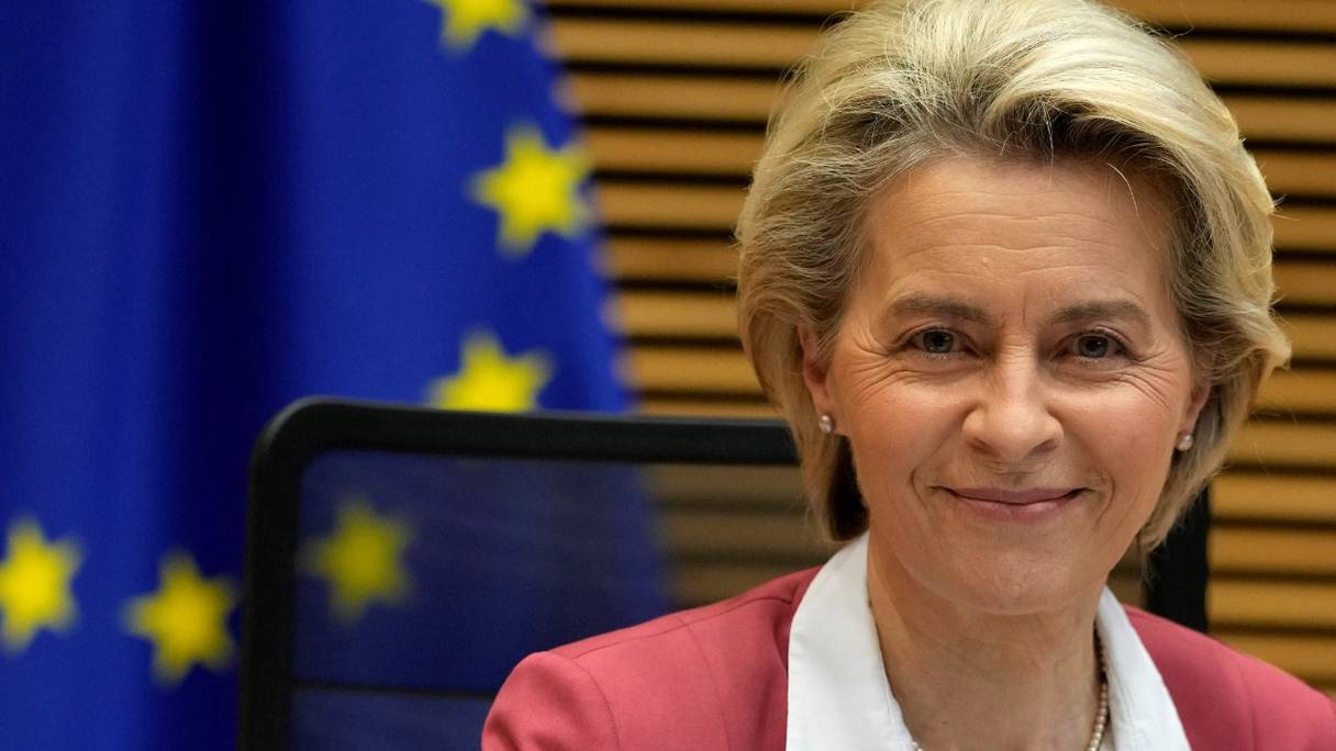 La présidente de la Commission européenne, Ursula von der Leyen, au début d'une réunion du Collège des commissaires, à Bruxelles, le 8 février 2022.
