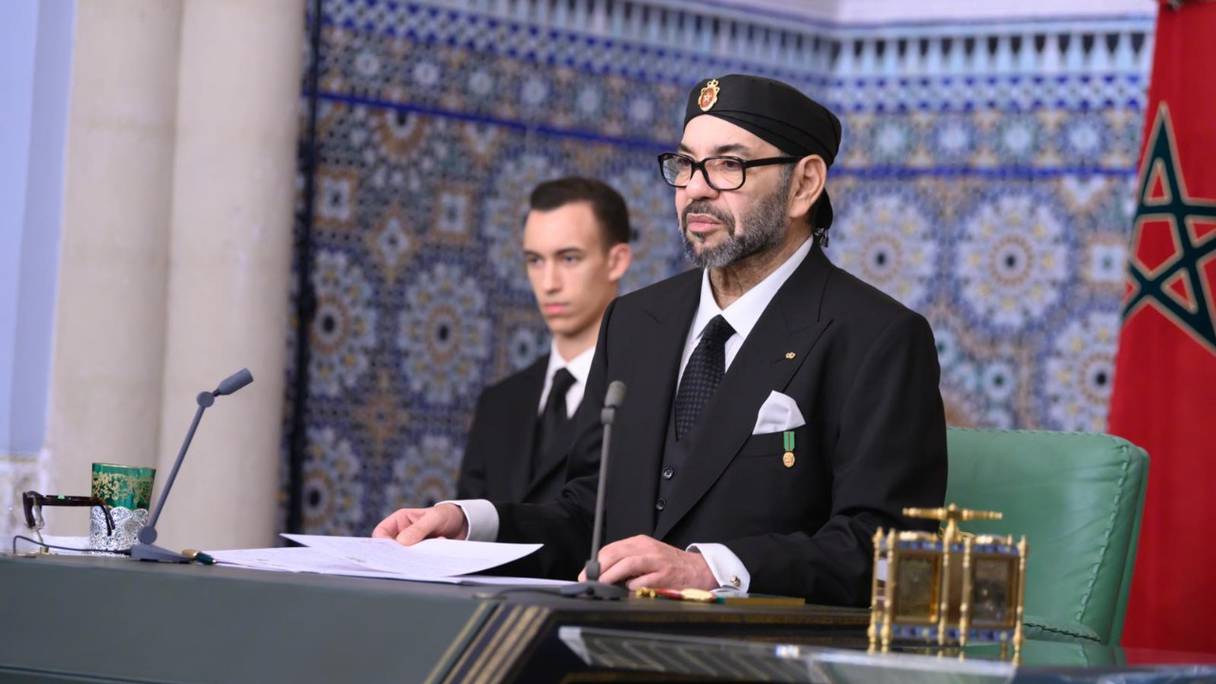 Le roi Mohammed VI prononce un discours à l'occasion de la commémoration du quarante-septième anniversaire de la Marche Verte, le 6 novembre 2022. 
