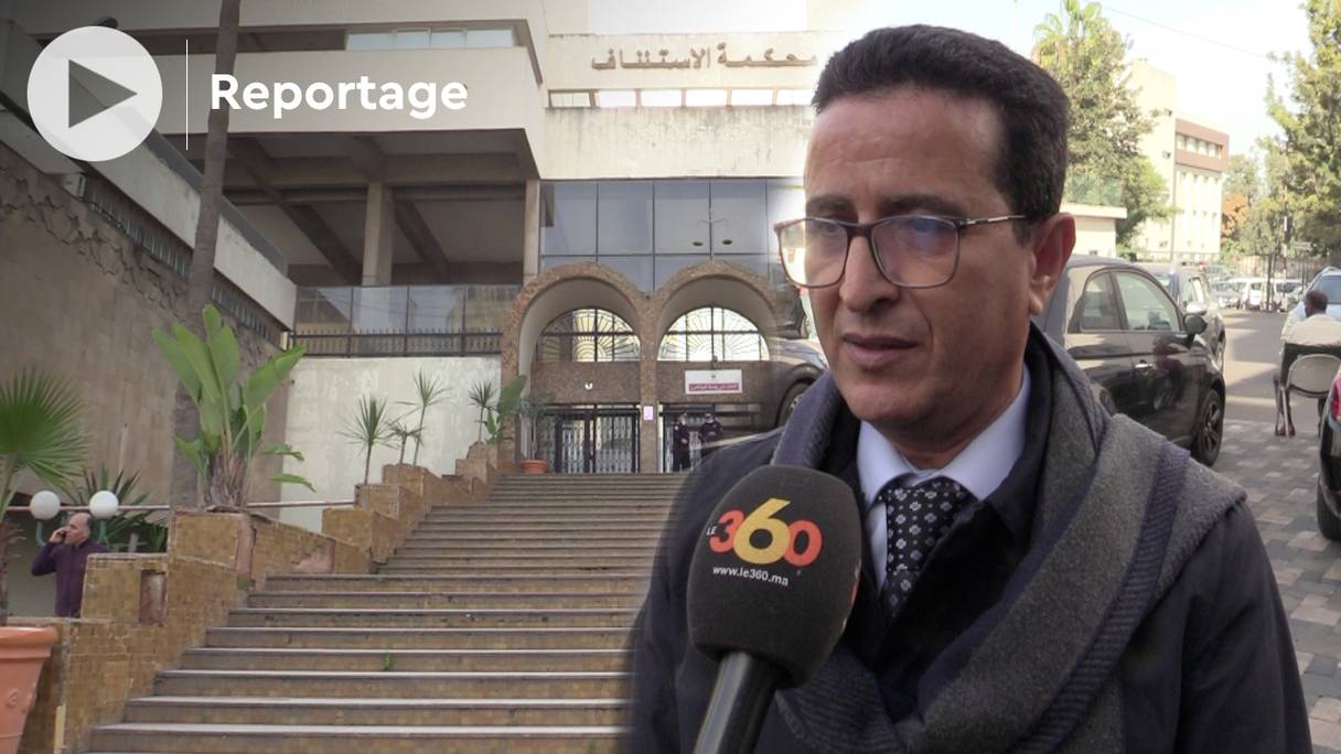 Les avocats du barreau de Casablanca ont à leur tour protesté lundi 20 décembre 2021, contre l’obligation de présenter le pass vaccinal pour accéder aux tribunaux.
