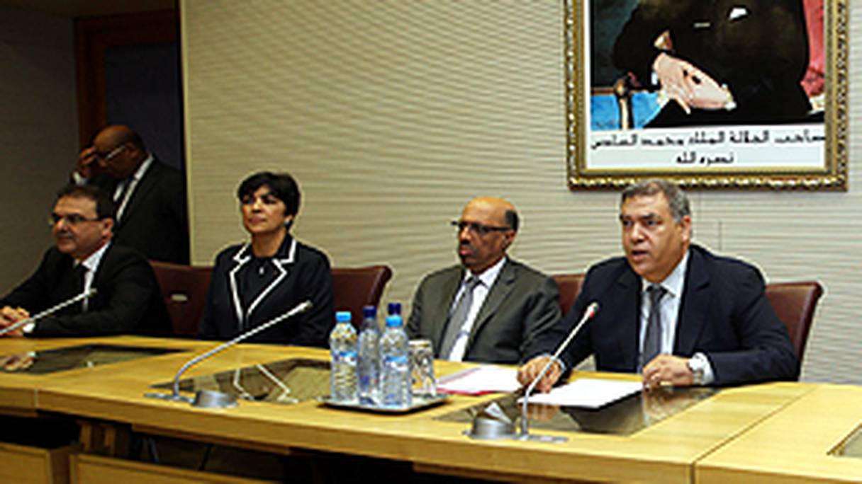 Abdelouafi Laftit, ministre de l'Intérieur, en réunion aves les walis.
