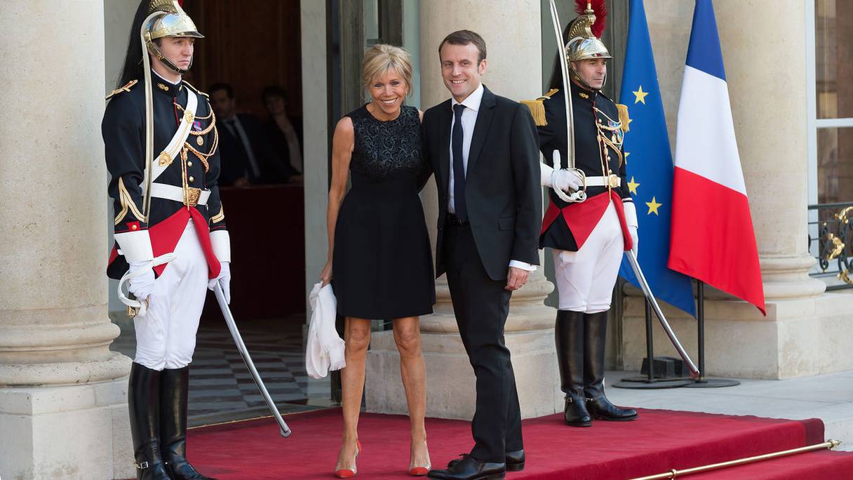 Emma­nuel Macron et son épouse Brigitte sont deve­nus ce 7 mai au soir les nouveaux loca­taires de l’Ely­sée.
