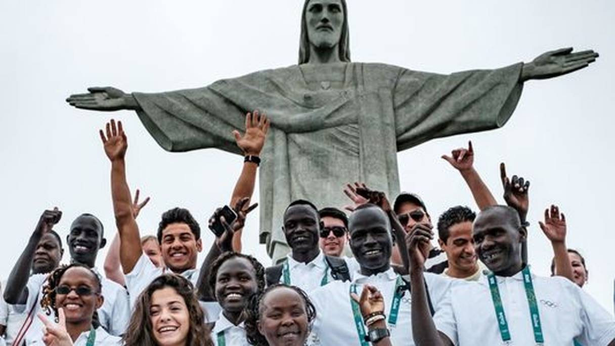 Les sportifs de l'équipe olympique des réfugiés posant en photo à Rio.

