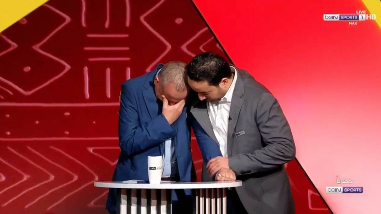 Un moment fort en émotions partagé entre les journalistes égyptien, Saber Elgrawi, et libyen, Mohannad Jalli, sur le plateau de l'émission «Hada Al Massae» diffusée sur Bein Sport.
