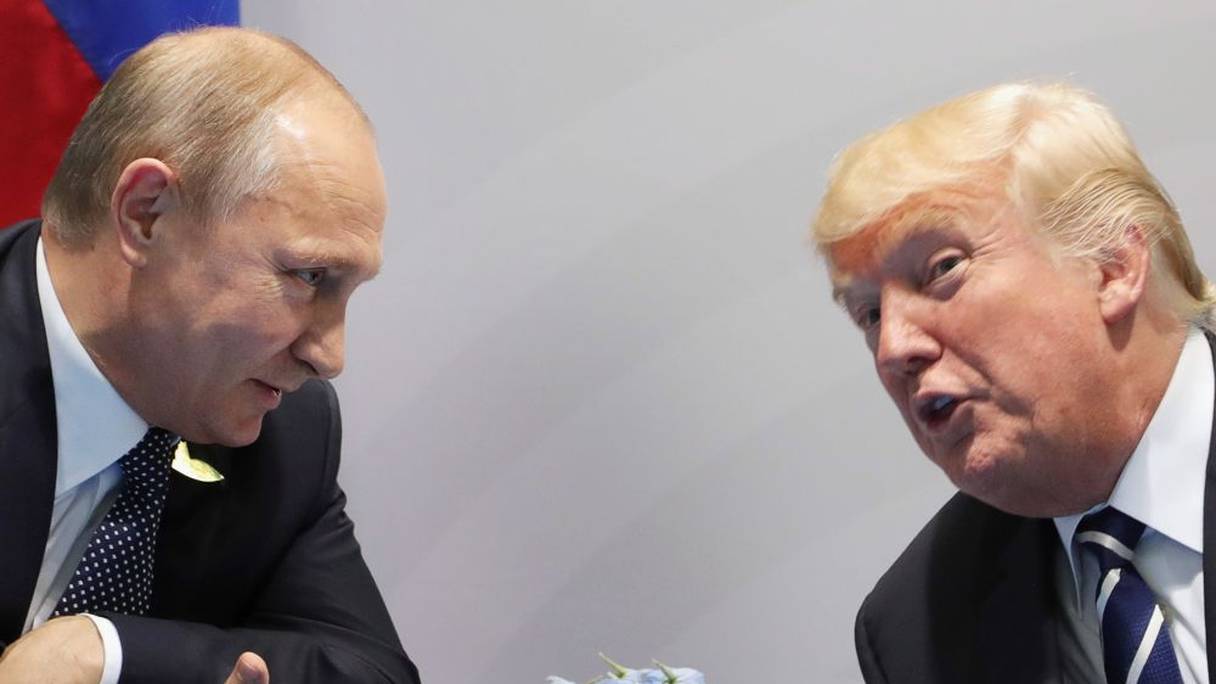 Vladimir Poutine et Donald Trump au G20 en juillet 2017. 
