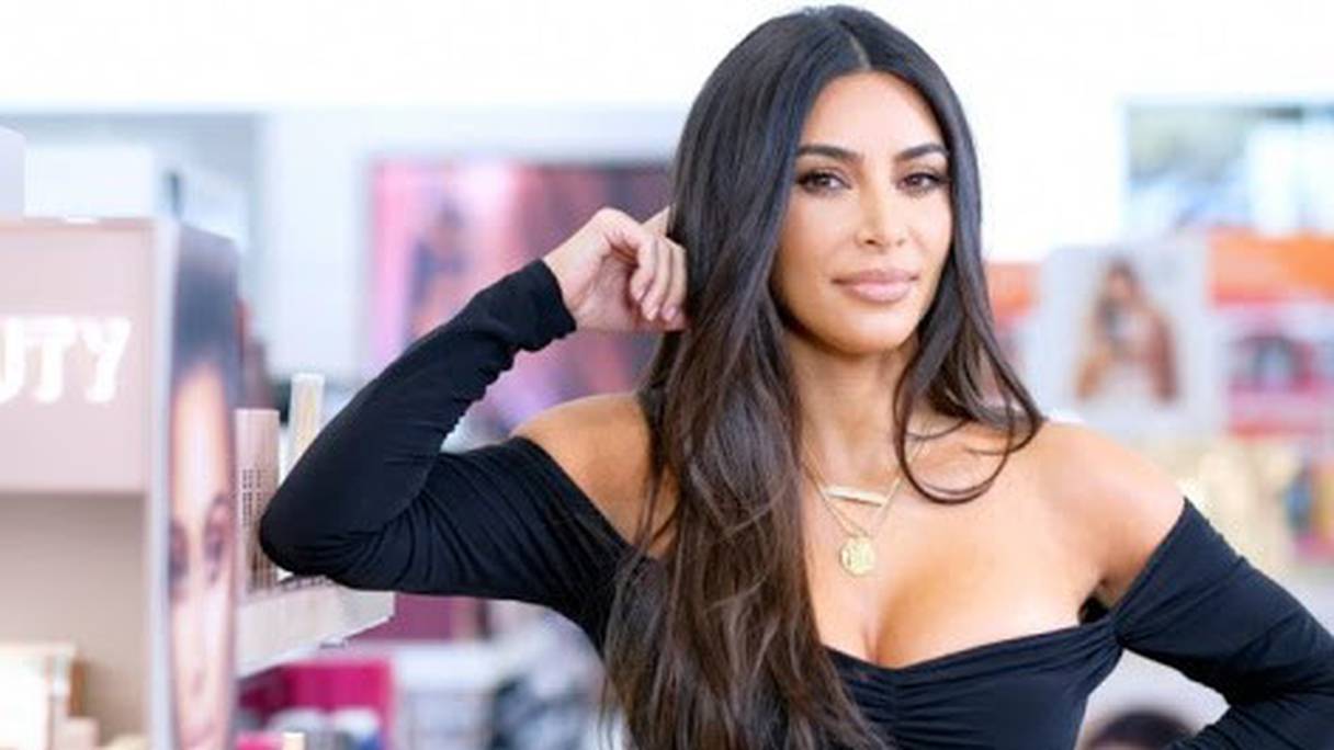 Kim Kardashian lance sa marque dédiée à l’univers de la décoration d’intérieur.
