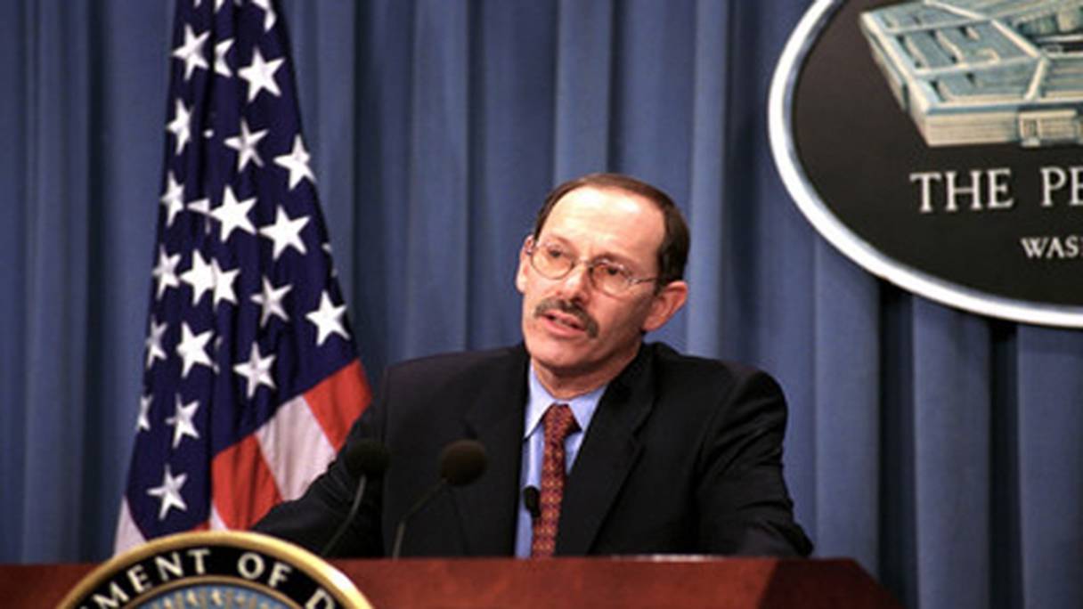 Dov Zakheim, ancien sous-secrétaire d'Etat américain à la Défense de 2001 à 2004.
