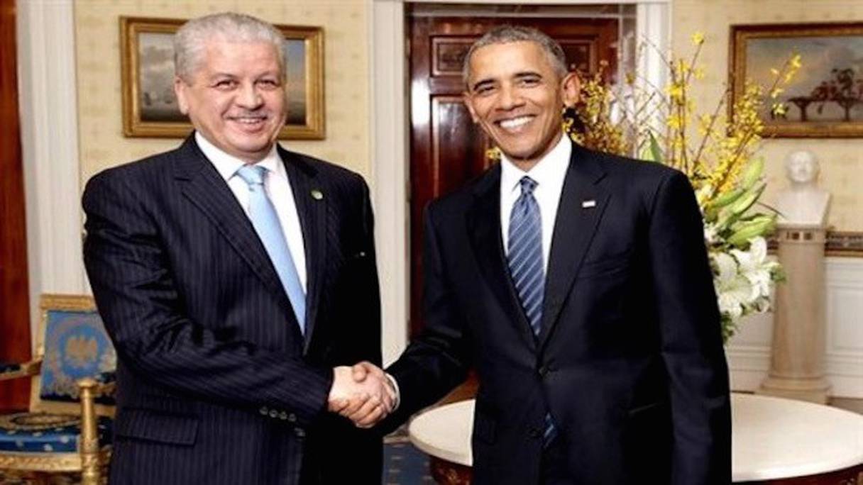 L'ancien Premier ministre Abdelmalek Sellal avec l'ancien président américain Barack Obama. 
