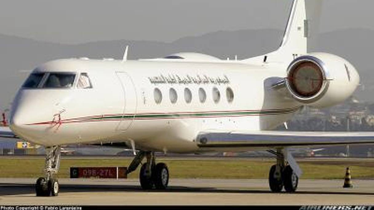 L'avion du "dictateur Bouteflika" est arrivé à l'aéroport de Genève, hier dimanche 24 février, à 20h14. 
