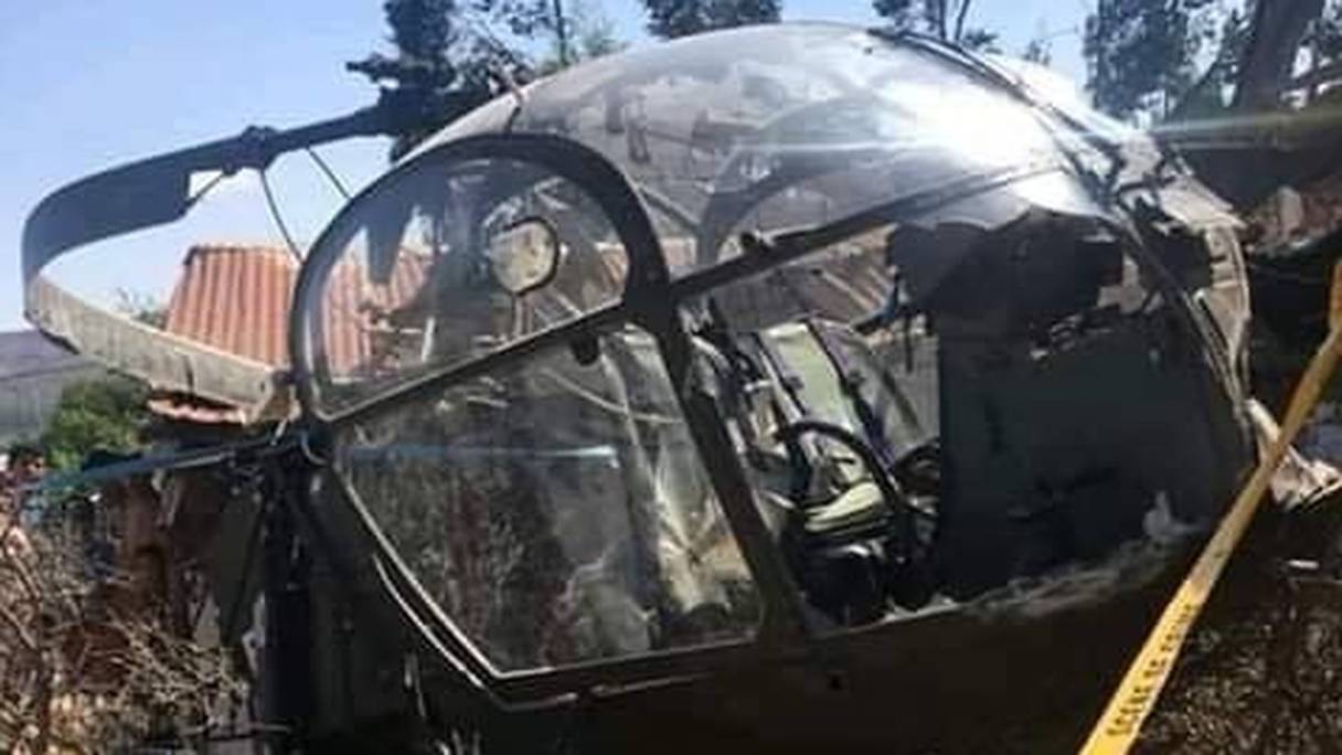 L'hélicoptère de type Alouette (de fabrication française), retrouvé en rase campagne à Assilah. 
