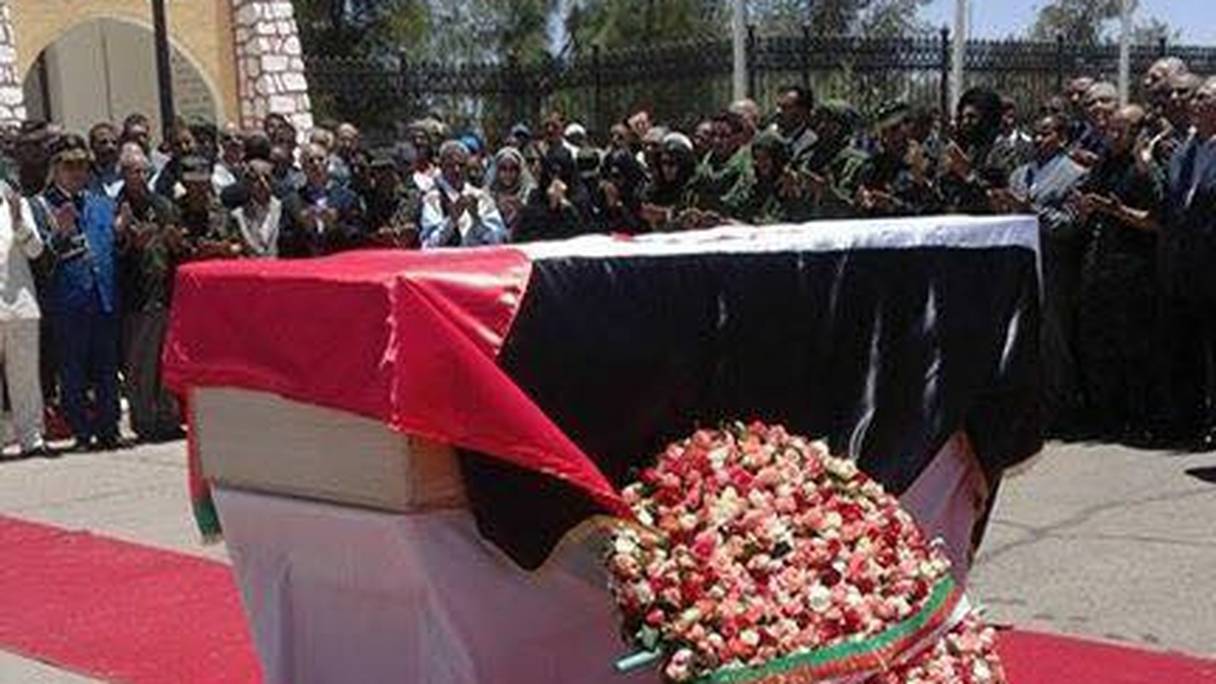 Aucun responsable étranger digne de ce nom à ces funérailles, en dehors évidemment des officiels algériens.
