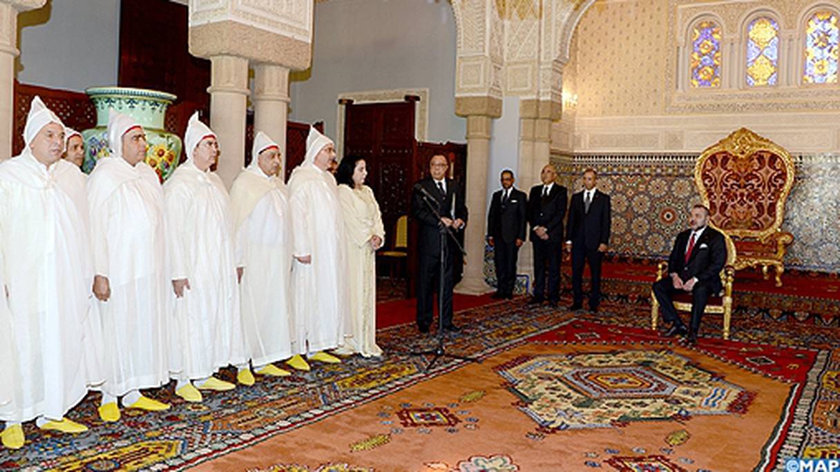 Le nouveau wali et les nouveaux gouverneurs lors de la prestation de serment devant le roi Mohammed VI ce mercredi 9 mars.
