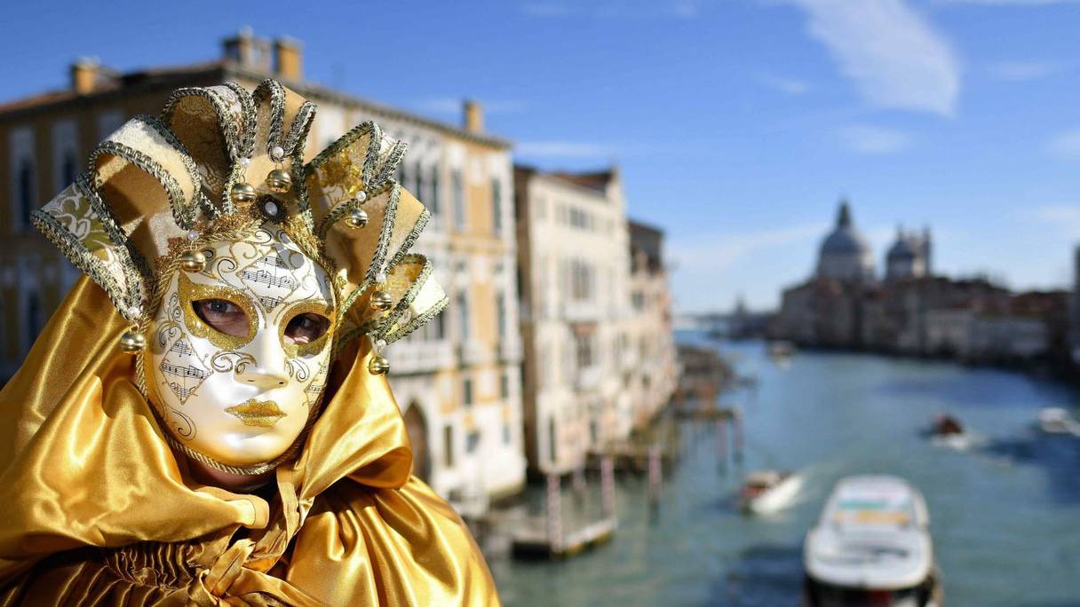 A cause du Coronavirus, le carnaval de Venise stoppé avant terme.
