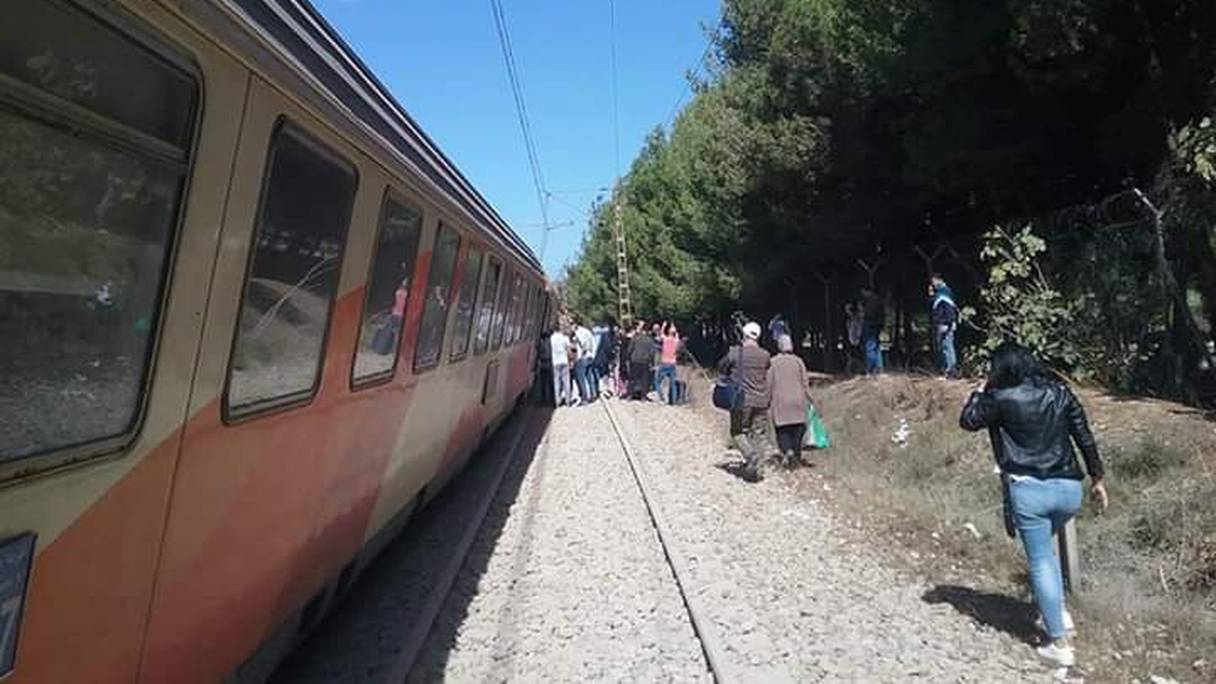 Le train reliant Marrakech à Casablanca a déraillé à hauteur de Bouskoura, ce mardi 15 octobre 2019. 
