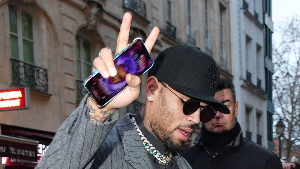 Accusé de viol avec deux autres complices présumés, Chris Brown a été arrêté à Paris lundi 21 janvier 2019. 
