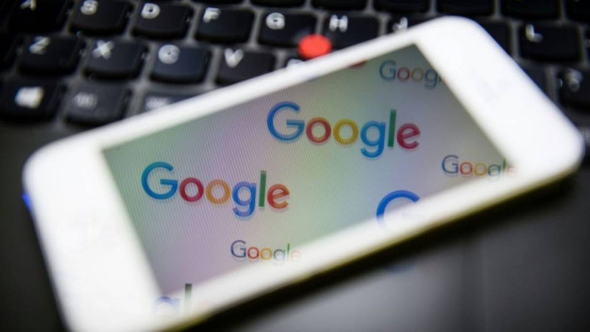 L'UE inflige une amende record à Google pour abus de position dominante de son systeme d'exploitation pour smartphone Android.
