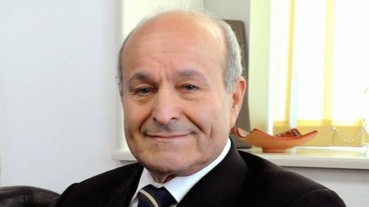 Isaad Rebrab, richissme homme d'affaires algérien, menace de faire des révélations très compromettantes pour le clan Bouteflika.
