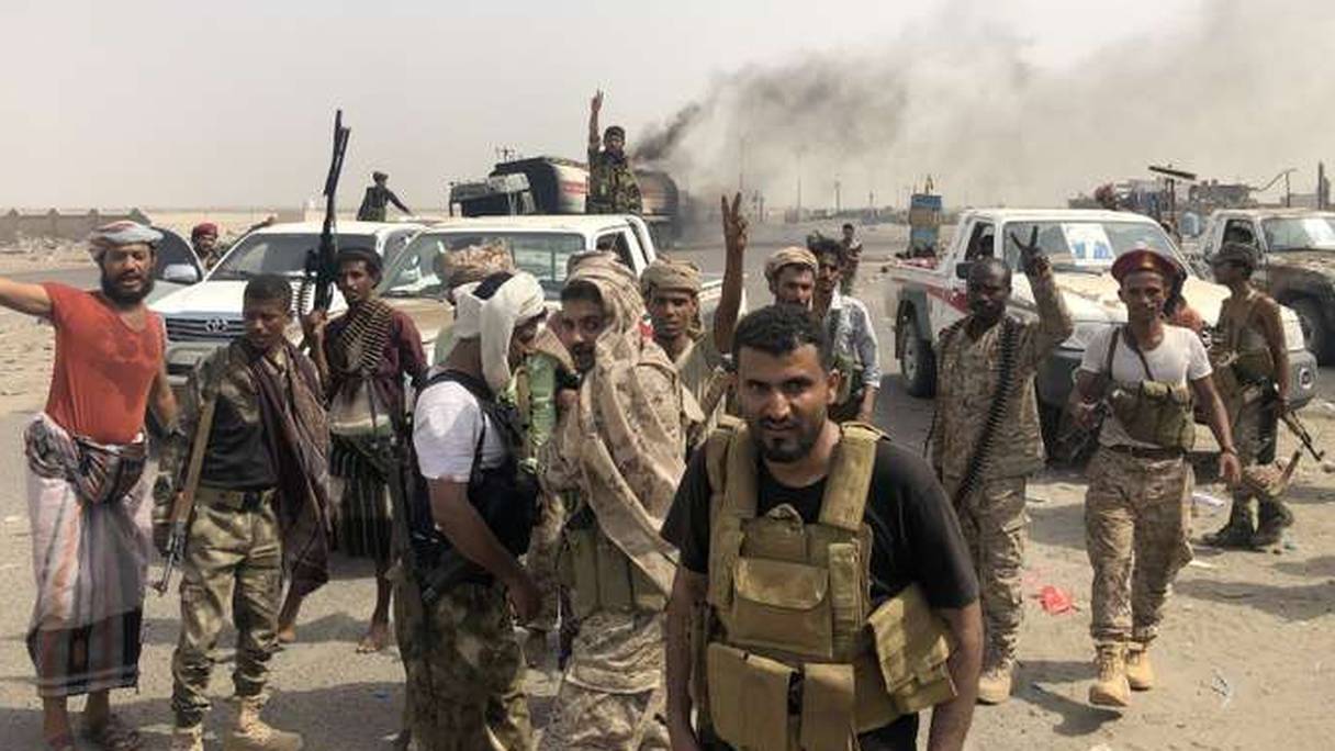 Des combattants séparatistes à l’entrée Est d’Aden, jeudi 29 août 2019.
