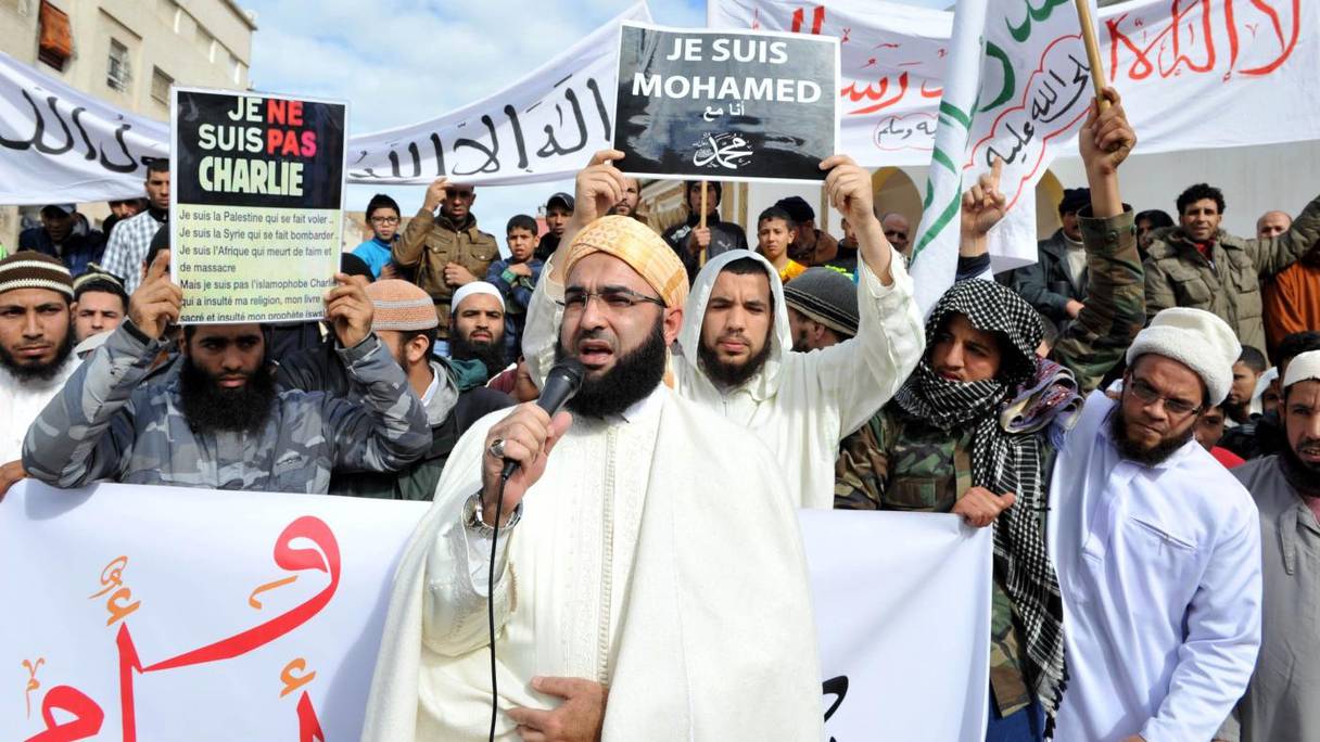 En janvier 2015, un groupe du Comité commun de défense des détenus islamistes manifeste sous le thème «Nous ne sommes pas Charlie Hebdo», après l’attentat contre le journal satyrique à Paris.
