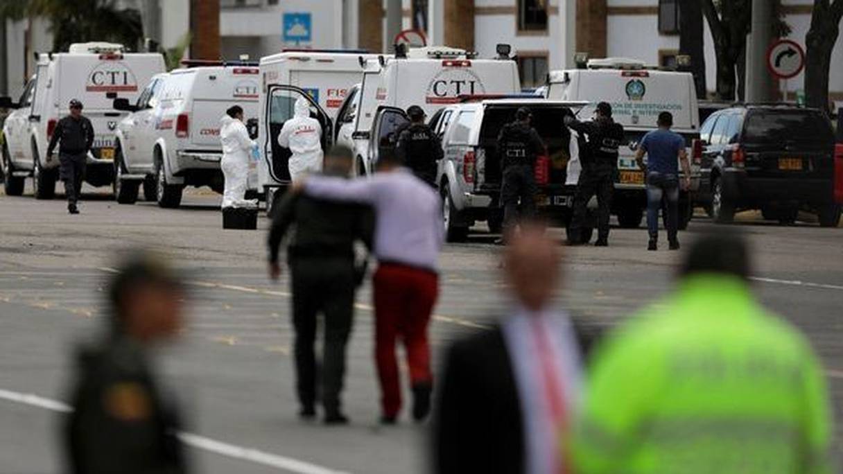 L'attentat a visé l'école de police de Bogota. 
