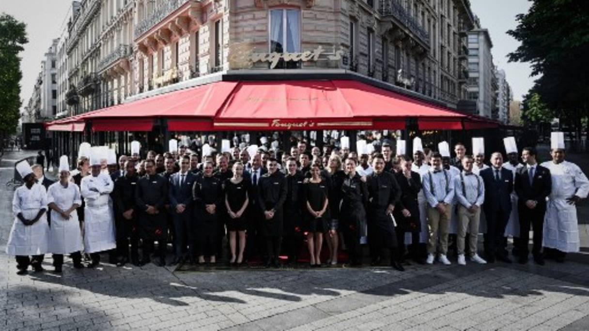 La célèbre brasserie parisienne Le Fouquet's.
