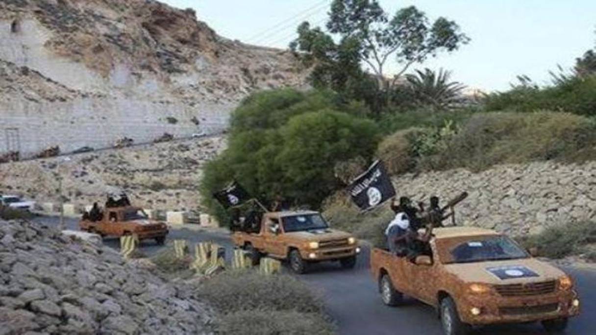 La progression de Daech vers le sud libyen donne bien de soucis à une armée algérienne à bout de forces !
