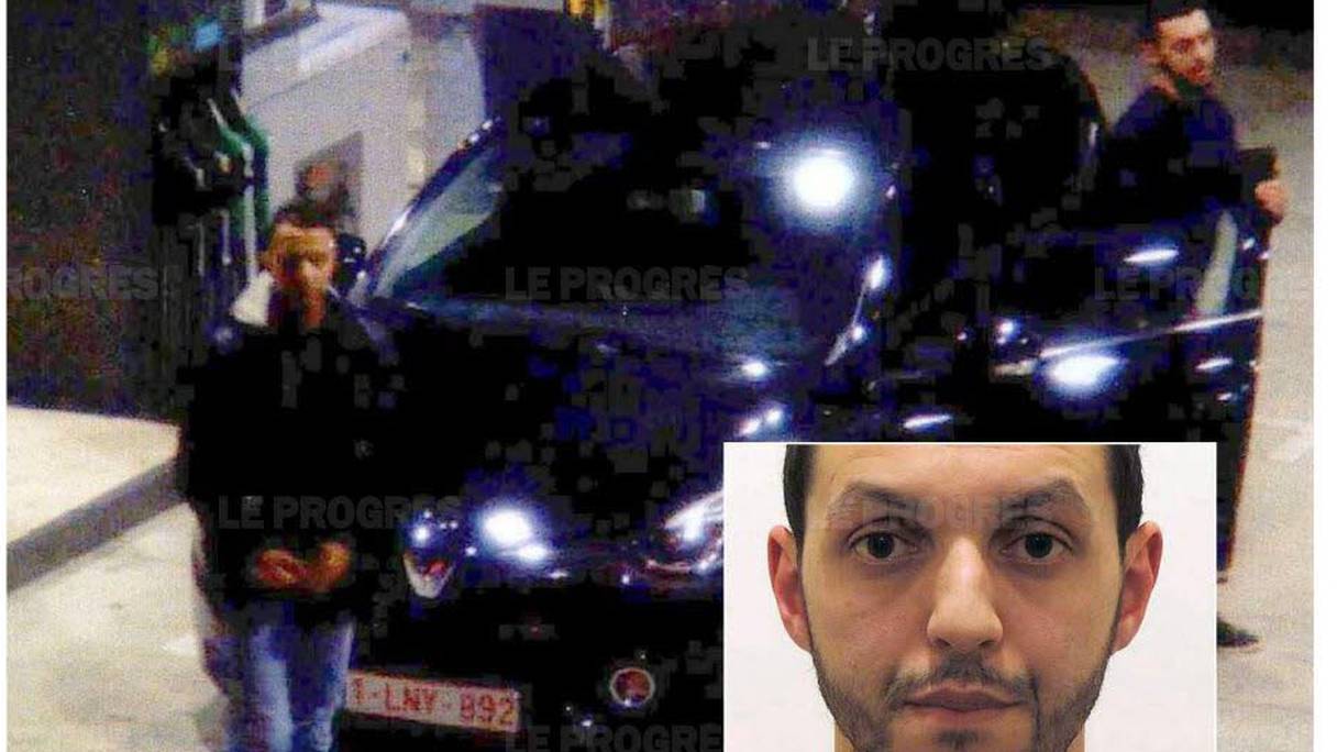 Mohamed Abrini et Salah Abdeslam filmés à une station-service sur l'autoroute en direction de Paris, deux jours avant les attentats à Paris.

