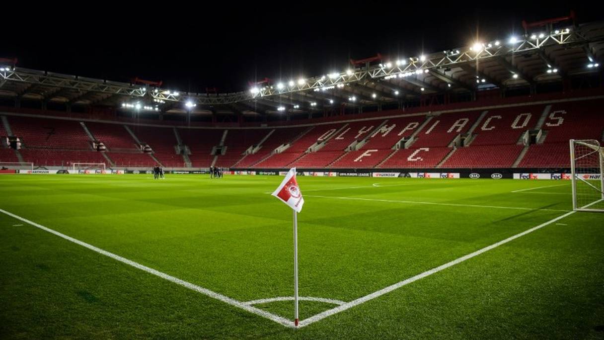 Le stade Karaiskakis vide, le 12 mars, au Pirée en Grèce, avant le match à huis clos entre l'Olympiakos et Wolverhampton en Ligue Europa

